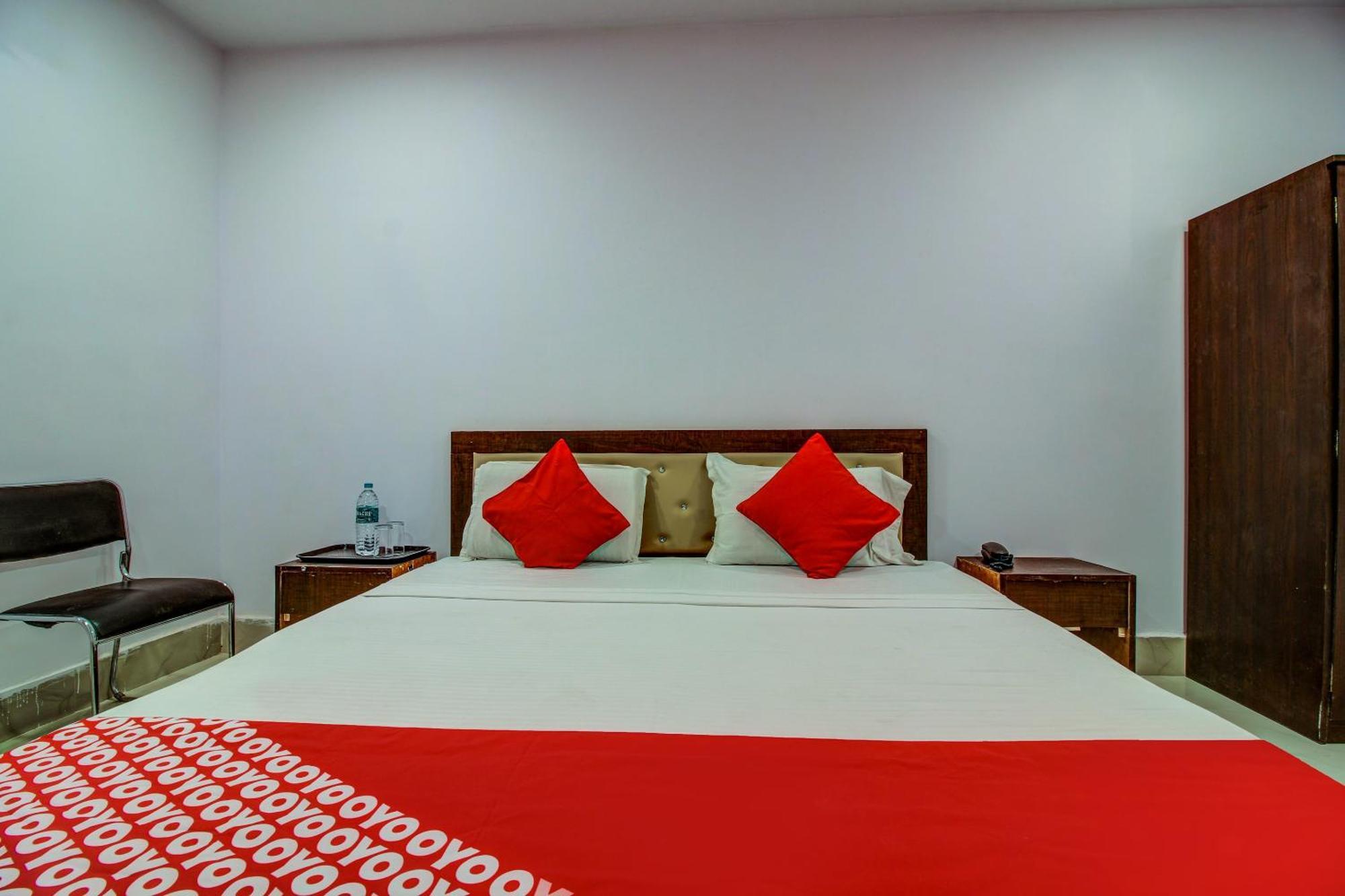 Oyo Flagship Spc & Span Hotel จัมเชดปูร์ ภายนอก รูปภาพ